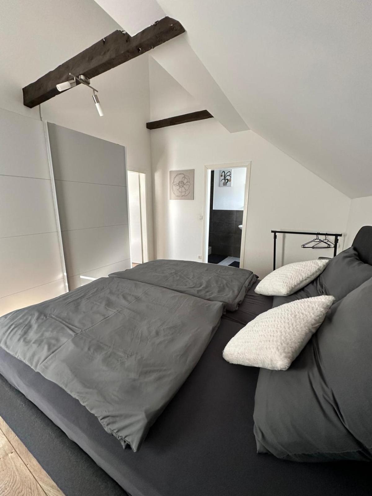 Mola Apartments-Charmante Ferienwohnung Im Herdecke Zentrum Fuer 3 Personen-Grosse Dachterrasse-Grill-Gratis Parken-Wlan Exterior foto