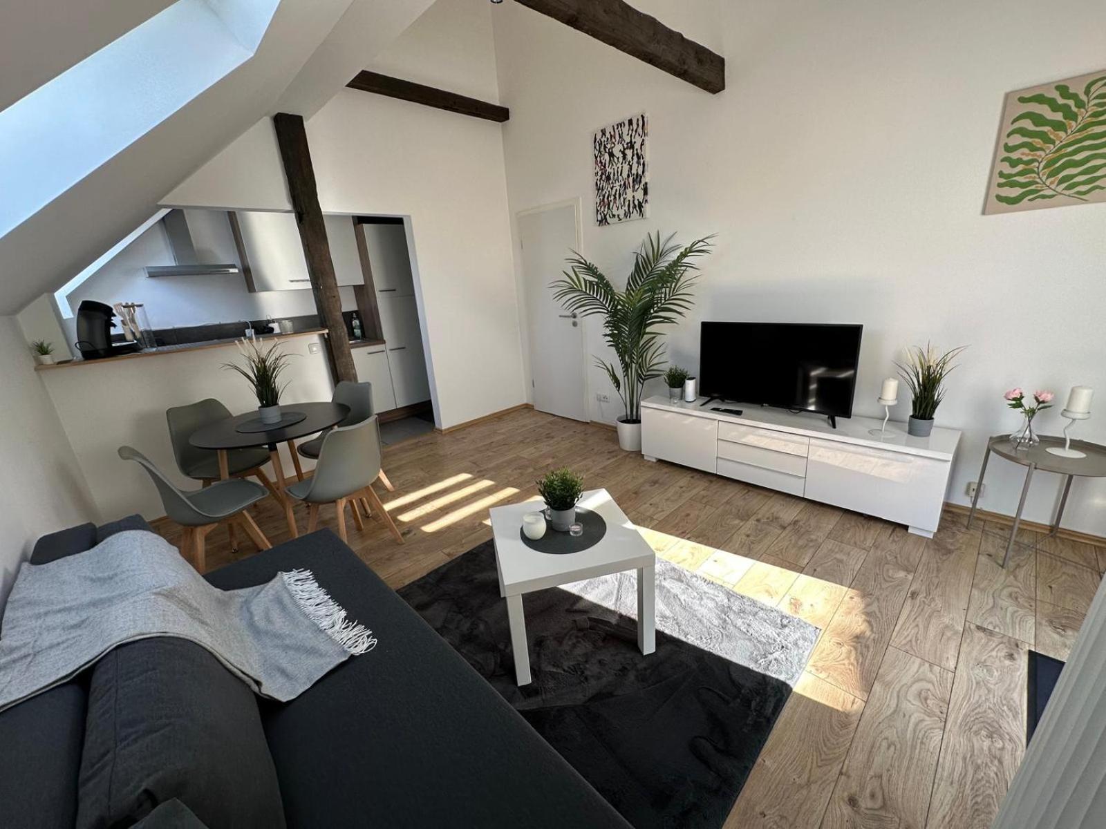 Mola Apartments-Charmante Ferienwohnung Im Herdecke Zentrum Fuer 3 Personen-Grosse Dachterrasse-Grill-Gratis Parken-Wlan Exterior foto