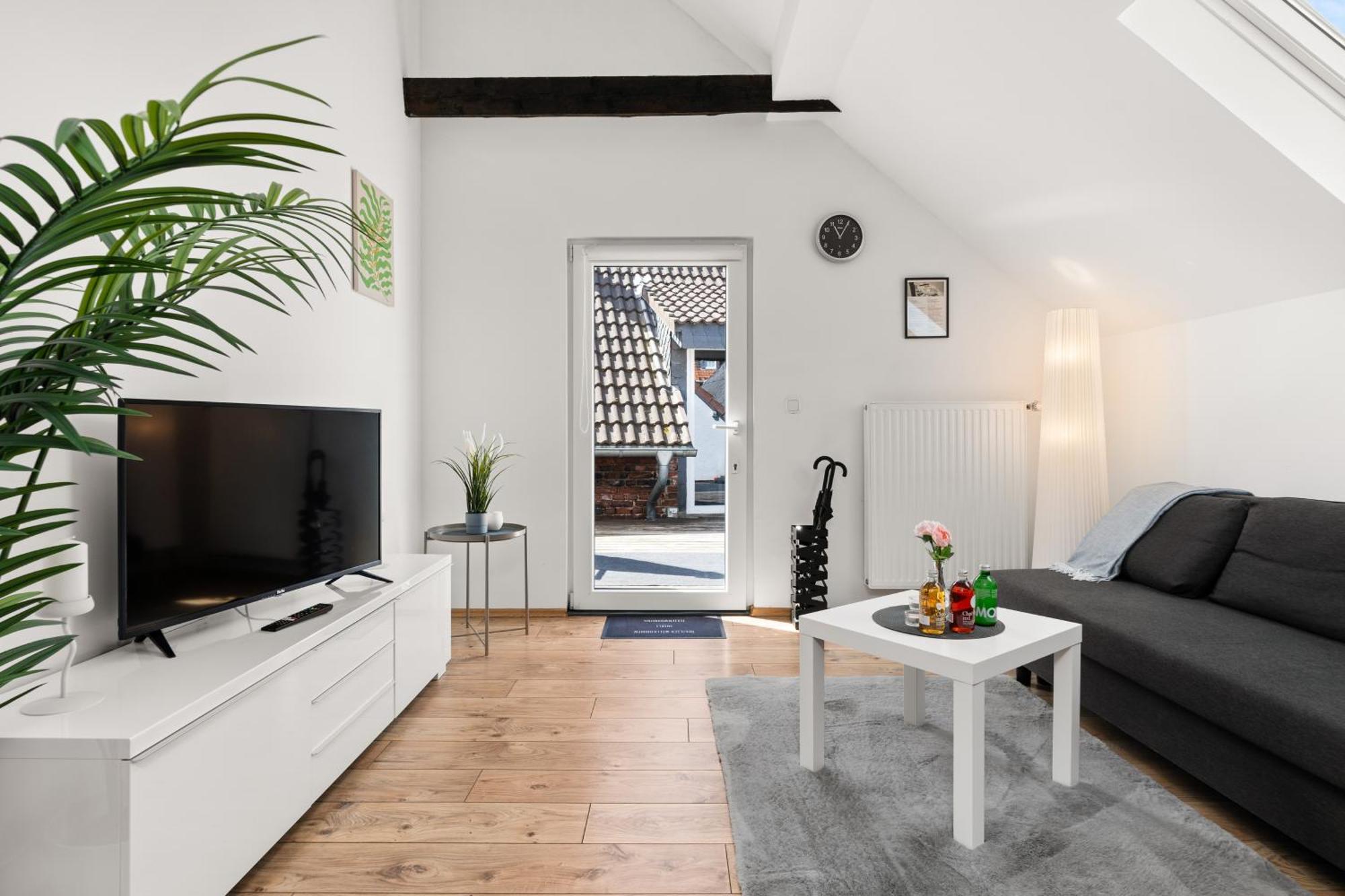 Mola Apartments-Charmante Ferienwohnung Im Herdecke Zentrum Fuer 3 Personen-Grosse Dachterrasse-Grill-Gratis Parken-Wlan Exterior foto