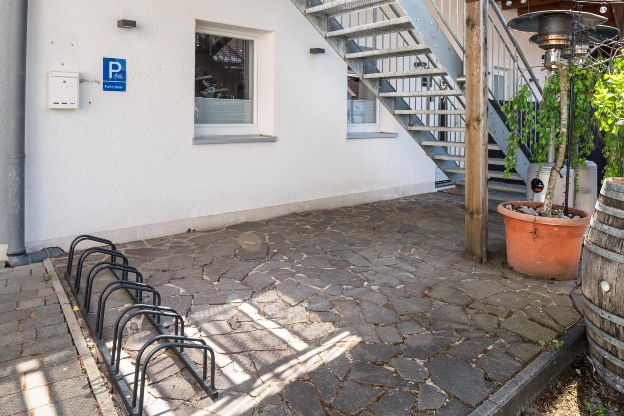 Mola Apartments-Charmante Ferienwohnung Im Herdecke Zentrum Fuer 3 Personen-Grosse Dachterrasse-Grill-Gratis Parken-Wlan Exterior foto